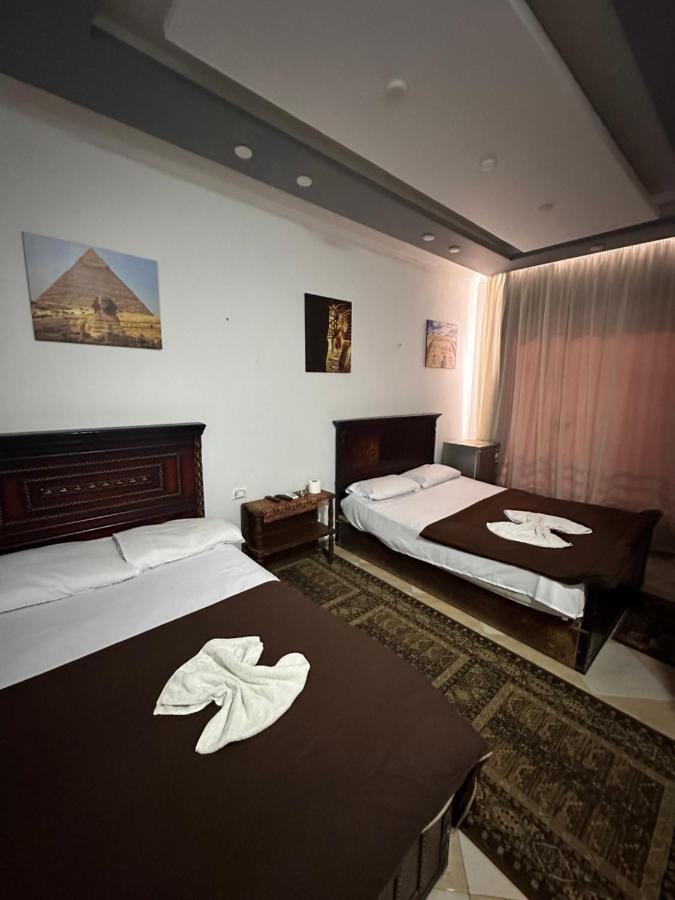 Family Pyramids View Bed & Breakfast Cairo