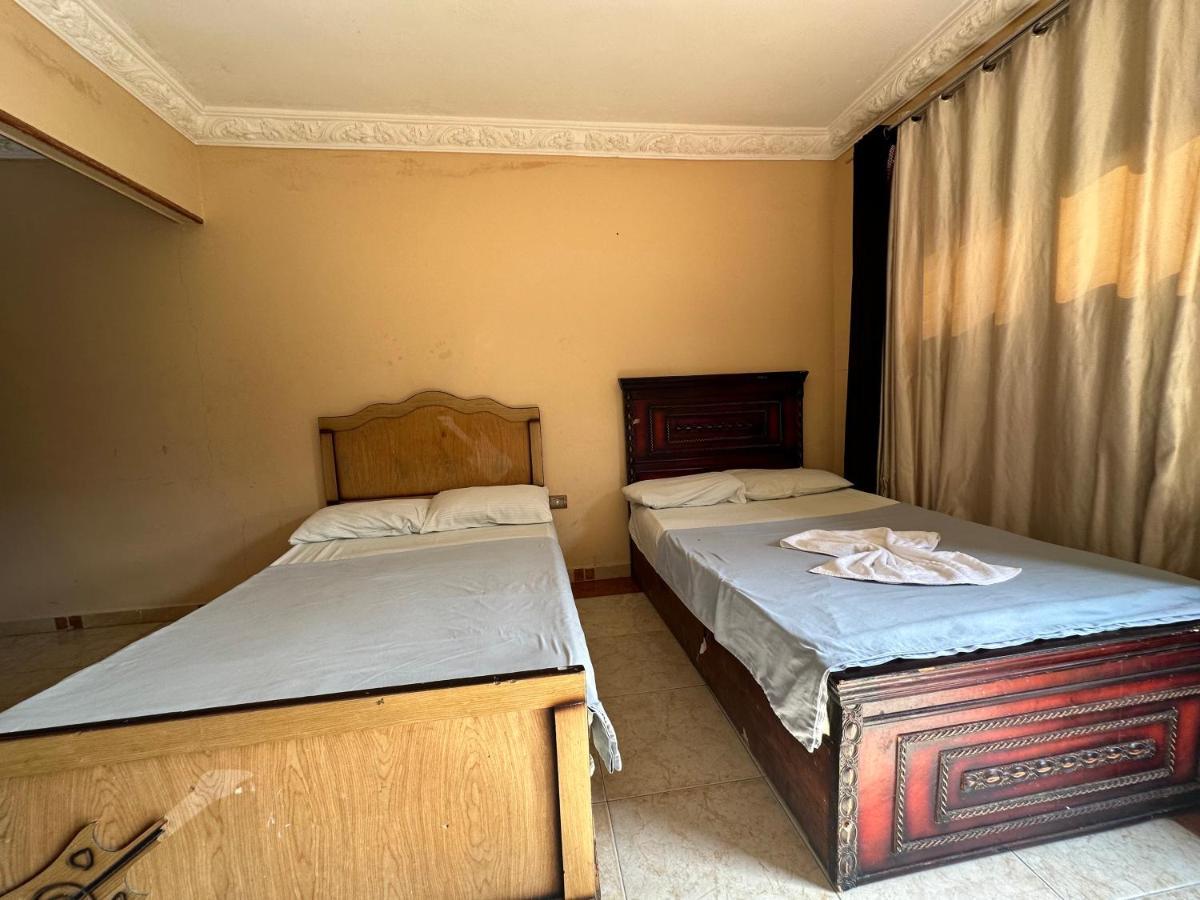 Bed & Breakfast Family Pyramids View Cairo